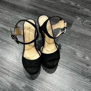 Chinese laundry wedges | OBO